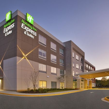 Holiday Inn Express And Suites South Hill By Ihg Buitenkant foto
