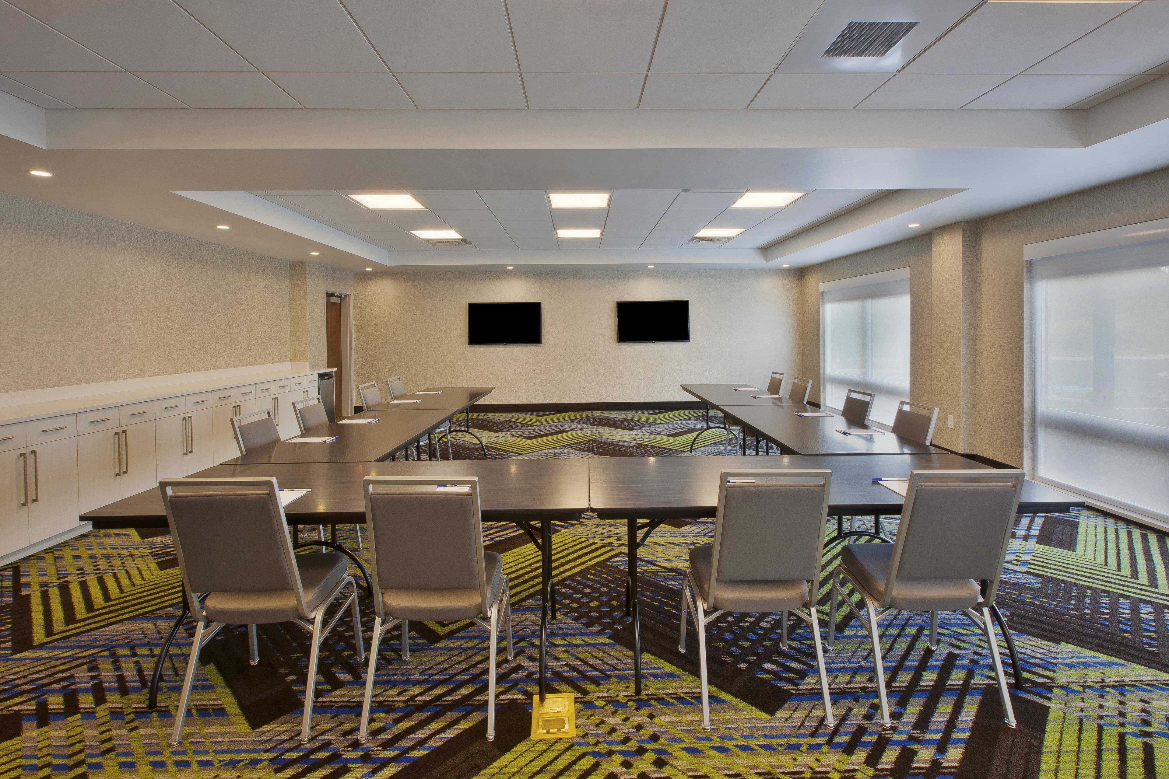 Holiday Inn Express And Suites South Hill By Ihg Buitenkant foto